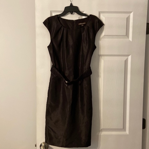 Adrienne Vittadini Dresses & Skirts - Adrienne Vittadini Dress size 4 excellent condition long 36” bust 32”